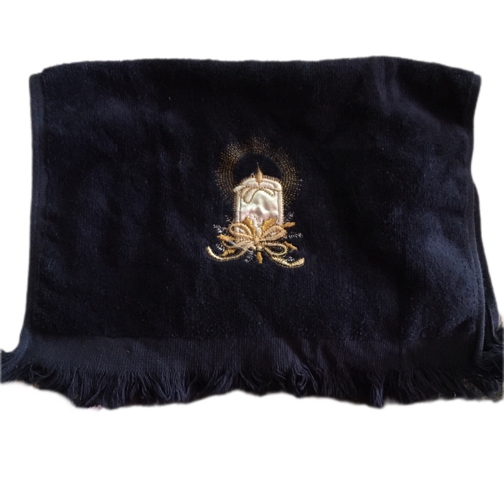 Elegant Blue and Gold Embroidered Hand Towel